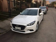 Mazda 3 sedan año 2019, 2500 klm.