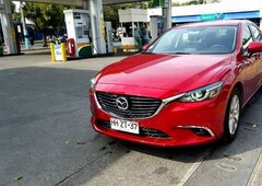 Mazda 6 , 2.0 año 2016 impecable color rojo