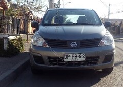 Nissan tiida 2012 aire 73 mil kmts