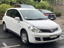 Nissan tiida HB aire solo 52mil kms 1 dueño