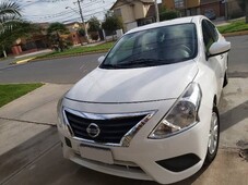 NISSAN VERSA FULL IMPECABLE 2015