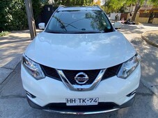 Nissan X-Trail Exclusive 2015