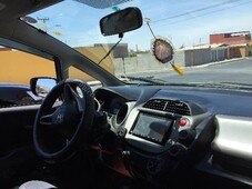 Remató honda fit 2008 por viaje