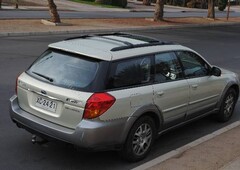 Subaru Outback 2004 full excelente estado.
