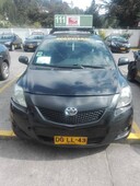 TAXI COLECTIVO TOYOTA YARIS 2012