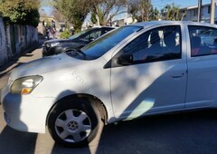 Toyota Yaris impecable
