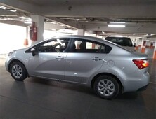 Vendo auto Kia Rio 4 UB EX 1.4 6MT A/C AB