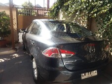 Vendo Auto Mazda 2 Sedán año 2011