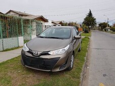 Vendo auto Toyota Yaris C/ patente de radiotaxi