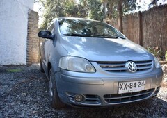 Vendo auto Volkswagen Fox. En sólo 2 dueños.