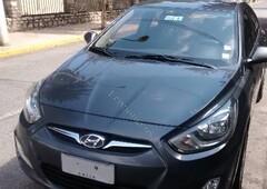 Vendo Hyundai Accent RB 1.4 GL AC año 2012