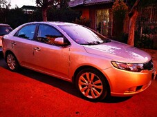 Vendo Kia Cerato 2011, solo 71 MIL KILÓMETROS