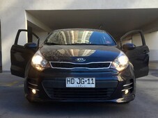 Vendo kia rio 2015 AC