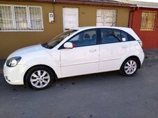 vendo kia rio 5