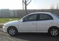 Vendo Kía Rio DLX 1.5 año 2003