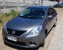 Vendo Nissan Versa 2013