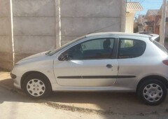 vendo Peugeot 206, 95.000 km. dos puertas