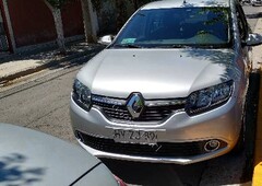 Vendo Renault symbol dynamic 1.6 unico dueño 2016