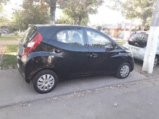 Vendo vehículo hyundai eon