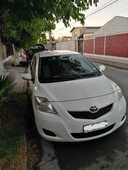 Venta de toyota yaris 2013