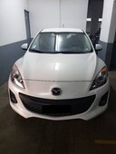 Vento Mazda 3 impecable con poco uso y kilometraje