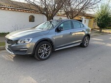 Volvo S60 Cross Country D4