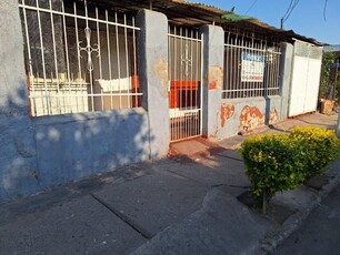 En venta casa San Joaquín