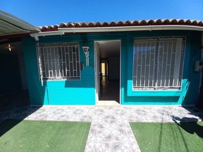 Casa en Venta en Puente Alto 3 dormitorios 1 baño / Corredores Premium Chile SpA