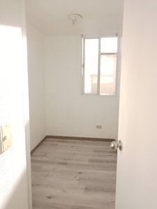 dormitorio, terraza, Metro Quinta Normal $ 305.000.- +56965560939.