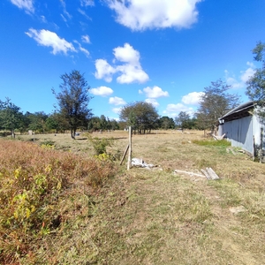 Por hectárea, Superficie del terreno 3.8 Hectáreas, a 6 km de la Carretera 5 Sur, 13 km de Frutillar, 15 Km de Puerto Octay y a 11 Km de Purranque. Cuenta con ...