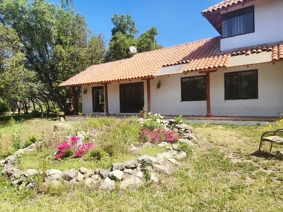 Parcela o Chacra en Venta en Pirque 6 dormitorios 5 baños / Easy Prop