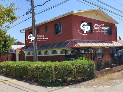 Casa en Venta en Puente Alto 3 dormitorios 2 baños / Corredores Premium Chile SpA