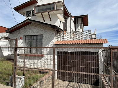 Casa en Venta en Coquimbo 4 dormitorios 3 baños / Corredores Premium Chile SpA