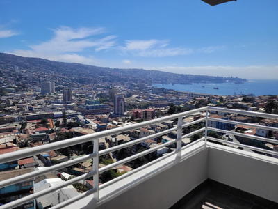 Departamento en valparaíso con vista al mar (3 piezas)