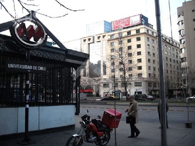 Oficina Metro Universidad de Chile Santiago