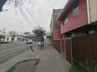 Casa en Venta en Santiago 3 dormitorios 2 baños / Invierte Propiedades SpA