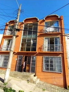 992243536 Venta Depto 4. piso 2, calle Héctor Calvo N 186 - 188, cerro Bellavista, Valparaíso