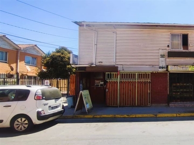 Local o Casa comercial en Venta en Quillota 3 dormitorios 4 baños / Corredores Premium Chile SpA