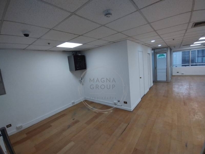 Oficina en Arriendo en Las Condes 1 dormitorio 2 baños / Magna Group Propiedades Limitada