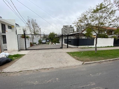 Casa en Venta Roberto Peragallo/Manquehue, Las Condes
