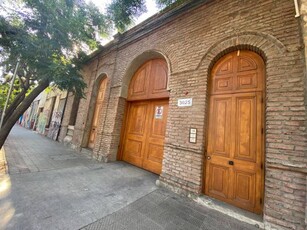 Casa en Arriendo en Santiago 3 dormitorios 3 baños / Gestión y Propiedad