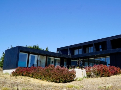 Pichilemu, Casa Amoblada con maravillosa vista al mar