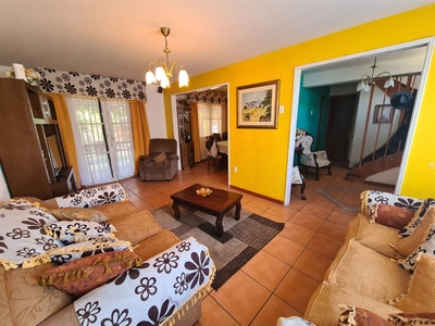 Casa en Venta en El Bosque 5 dormitorios 3 baños / Corredores Premium Chile SpA