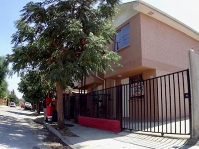 Vendo Hermosa casa, Conjunto “Solar de Buin”