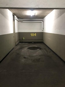 Arriendo de Estacionamiento AV. ESPAÑA en Santiago