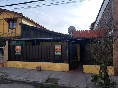 Casa en Venta en Pedro Aguirre Cerda 3 dormitorios 2 baños / ANCAR PROPIEDADES