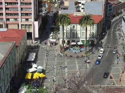 Se vende oficina en Plaza Aníbal Pinto, edificio Cooperativa. Piso 7 (Referencia Radio Portales y fuente de Neptuno).