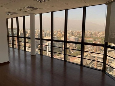 Providencia, Amplia oficina con increíble vista a Santiago de 380 grados