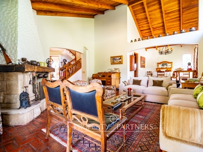 Amplia casa de dos pisos, excelente ubicación, sector El Mirador de La Serena