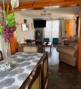Casa en Venta en Puente Alto 3 dormitorios 1 baño / Corredores Premium Chile SpA